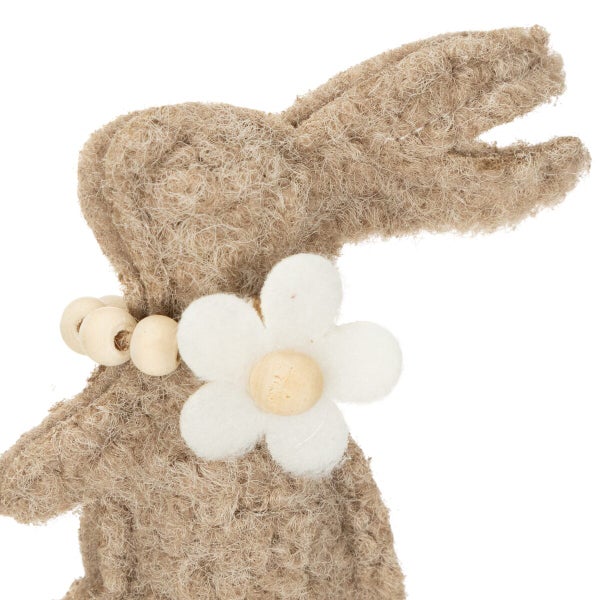 Osterhase Dekofigur aus Filz mit Holzperlenkette und Blumenapplikation als Frühlingsdekoration