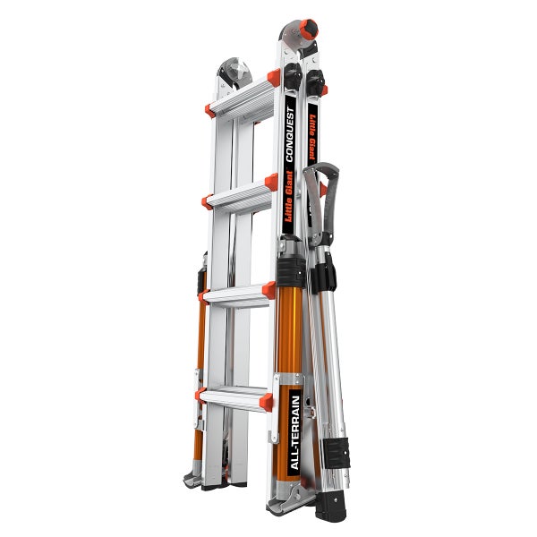 Little Giant Conquest All-Terrain Mehrzweckleiter aus Aluminium in zusammengeklappter Position