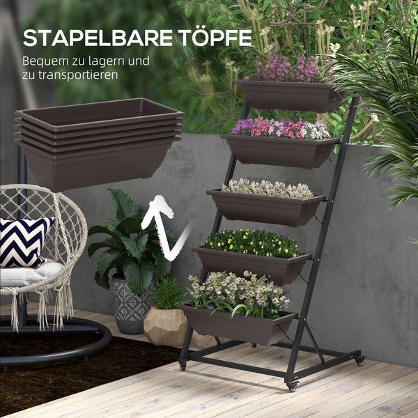 Schwarzes Pflanzregal mit fünf braunen, stapelbaren Blumenkästen auf Rollen in einer modernen Gartenszene.