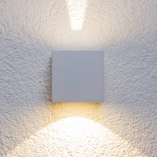 Lucande LED Wandleuchte außen Jarno (spritzwassergeschützt (Modern) in Weiß aus Aluminium (2 flammig, ) - Außenwandleuchten Wandlampe Led Außenlampe Outdoor für Außenwand/Hauswand