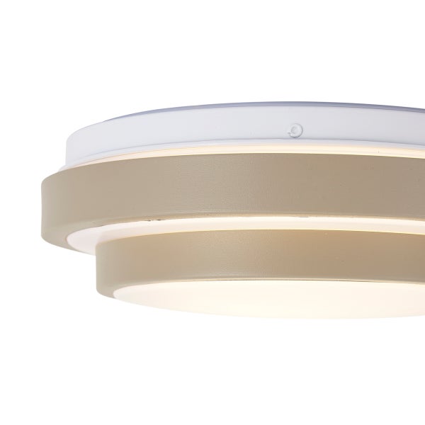 Runde LED Deckenleuchte mit gestufter Optik für Wohnräume