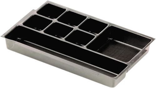 Trutzholm shelving unit with three shelves