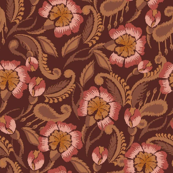 Vliestapete mit floralem Stickmuster-Design und Paisley-Elementen.