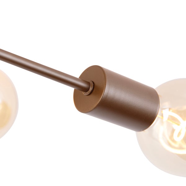 Detailaufnahme einer Deckenleuchte mit Metallstruktur und Glühbirnen