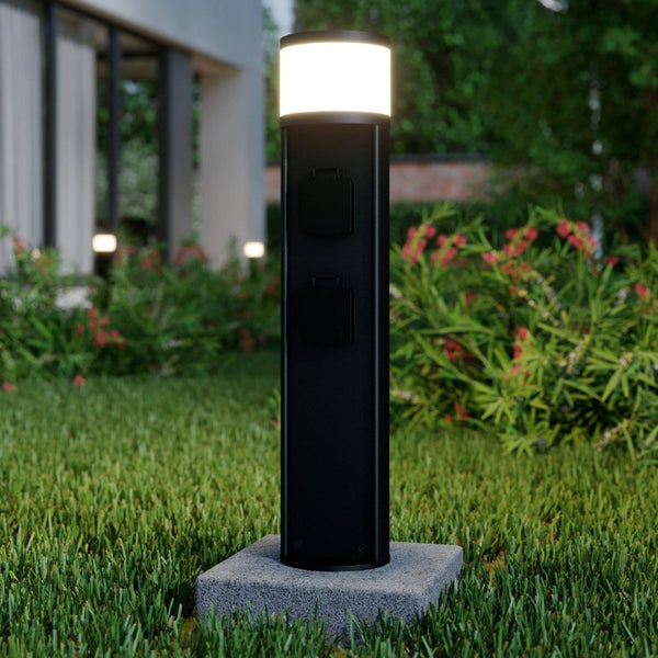 Lucande Sockelleuchte / Wegeleuchte mit 2 integrierten Steckdosen, Gartenlampe 47,8 cm spritzwassergeschützt IP44 1x G9 max. 5W ohne Leuchtmittel