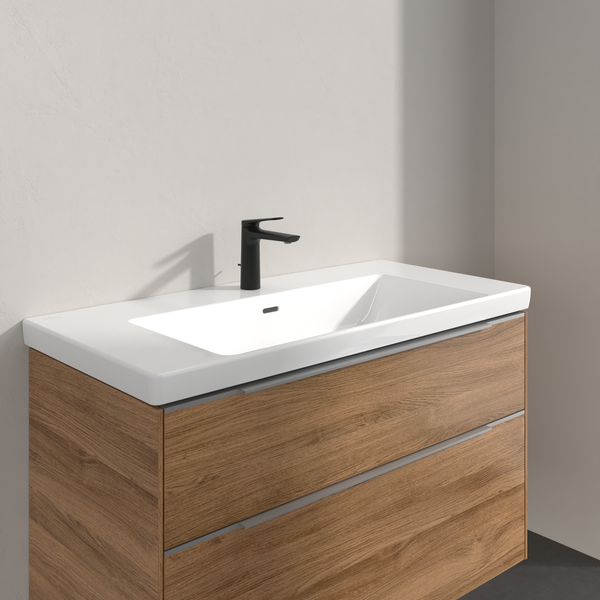 Villeroy & Boch Oasis Waschtischarmatur, Wasserhahn Bad mit Zugstange und Keramikkartusche, Waschbeckenarmatur wassersparend, Auslauf Höhe 114mm, rund, Matt Black