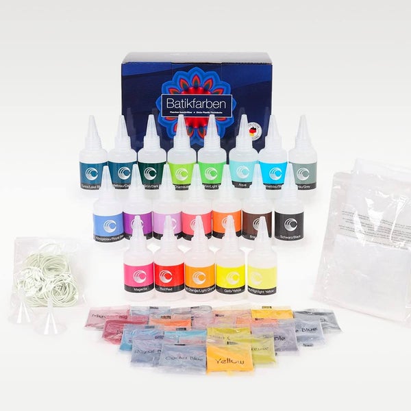 Batikfarben-Set inklusive Flaschen mit Flüssigfarbe, Beuteln mit Farbpulver, Gummibändern und Zubehör.