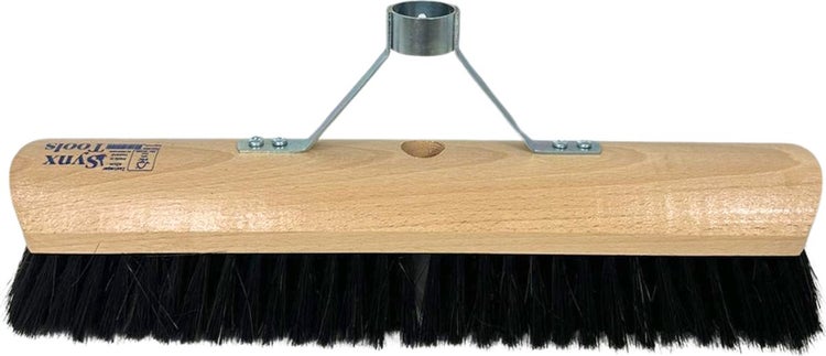 Handfeger mit Holzstiel und schwarzen Borsten