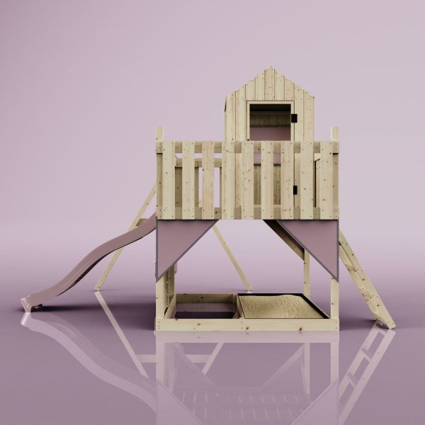 Kletterturm aus Holz mit Spielhaus, Rutsche, Leiter und integriertem Sandkasten.