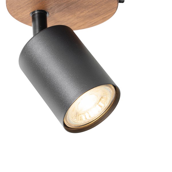 Deckenleuchte mit einem Strahler aus Holz und Metall