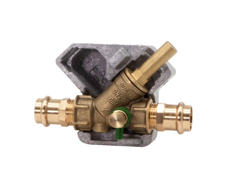Schrägsitzventil aus Messing mit Pressanschlüssen Nennweite 20 und Dämmschale.