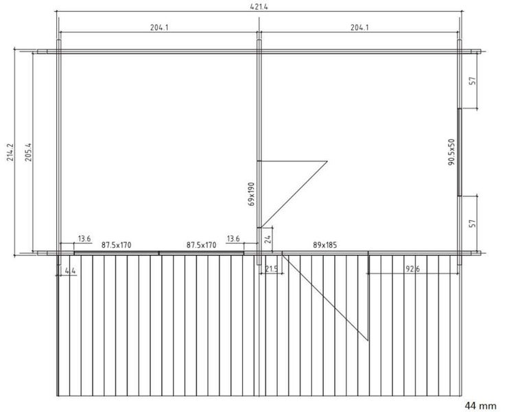 Grundriss eines Gartenhauses mit detaillierten Maßangaben und einer Wandstärke von 44 Millimetern.