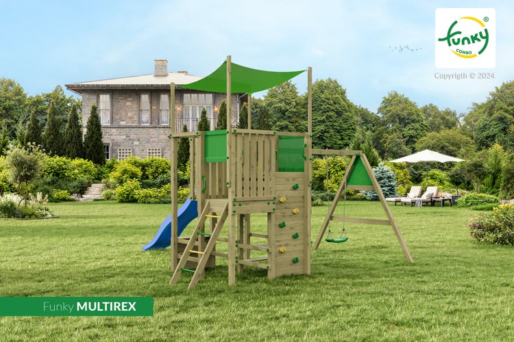 Holzkletterturm Funky MULTIREX mit blauer Rutsche, Kletterwand und Schaukel auf hellem Rasen vor einem Steinhaus. Funky Combo Logo.