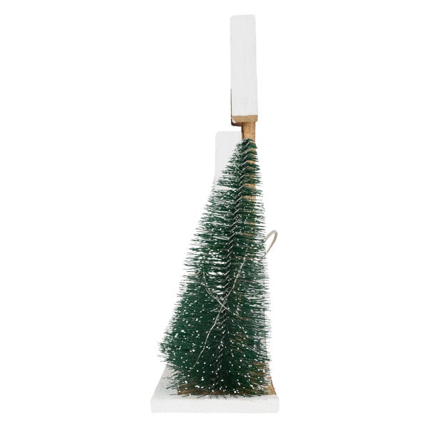 ECD Germany Holz-Weihnachtshaus mit LED-Beleuchtung, Warmweiß, 32x9x30 cm, batteriebetrieben, Timer, Deko Holzhaus 4 Tannen, Dekorative Winterhaus beschneit, Weihnachtsdeko Innen, Weihnachtsdekoration