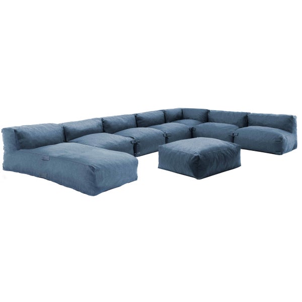 Blaues modulares Gartensofa-Set aus Stoff mit mehreren Sitzelementen und einem passenden Hocker für den Außenbereich.