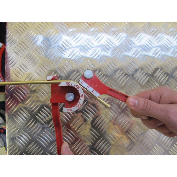 Schlauchklemmenzange mit blauem Griff