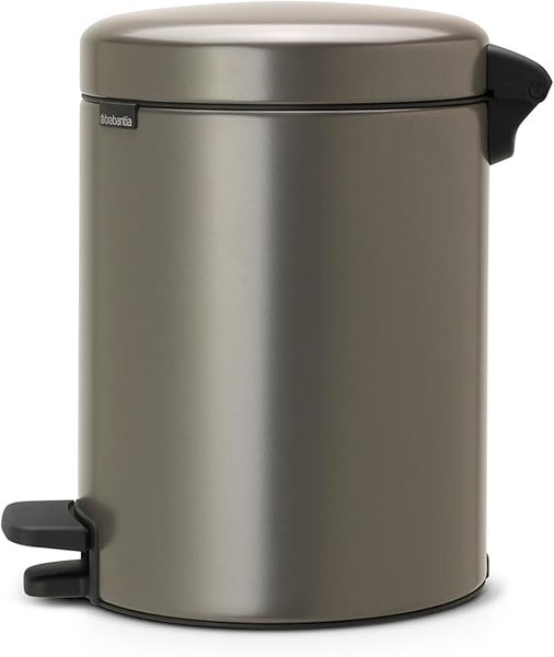 Brabantia Klassischer Tretmülleimer Mit Soft Verschluss 5 Liter HxBxT 30,2 x 26,3 x 21,7 cm Metall Platin