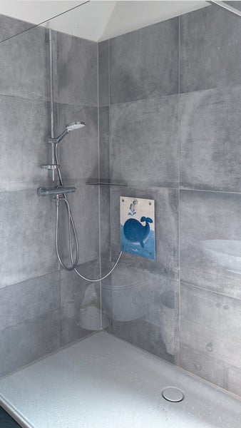 fredis Kinderdusche Motiv Wal flexible Duschwand mit Motiv, Montage ohne Bohren