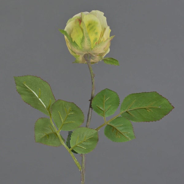 Künstliche Rosenknospe in Gelb mit Stiel und Blättern.