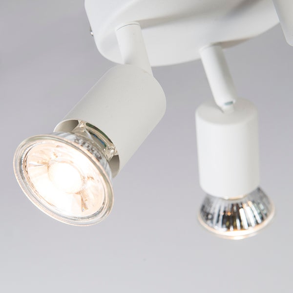 Deckenleuchte mit mehreren Strahlern