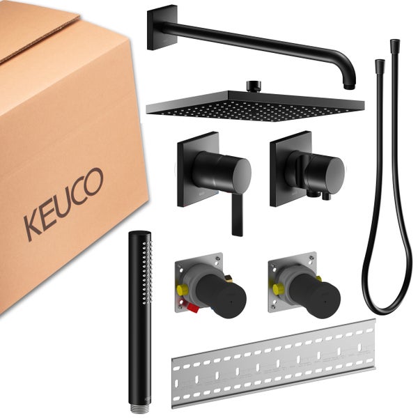 Keuco Unterputz-Duschsystem-Set in Mattschwarz mit quadratischer Kopfbrause, Handbrause, Schlauch, Armaturen und Karton.