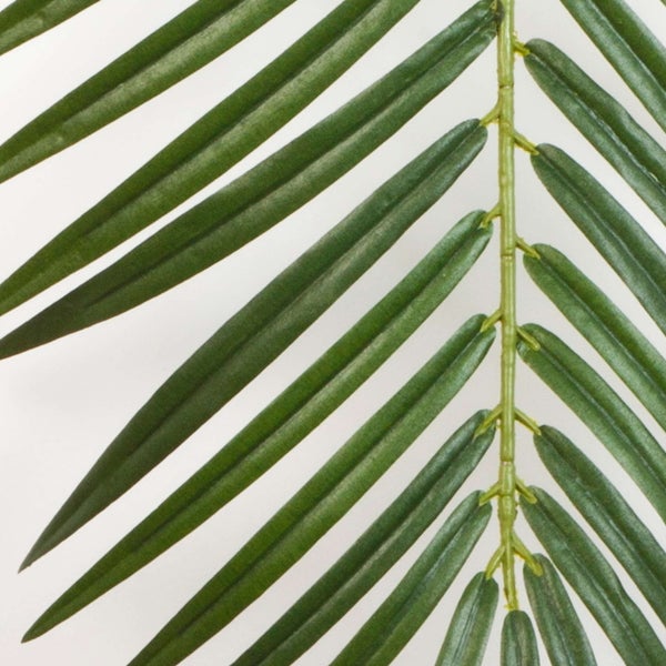 Künstlicher Palmwedel, Detailaufnahme der grünen Blätter