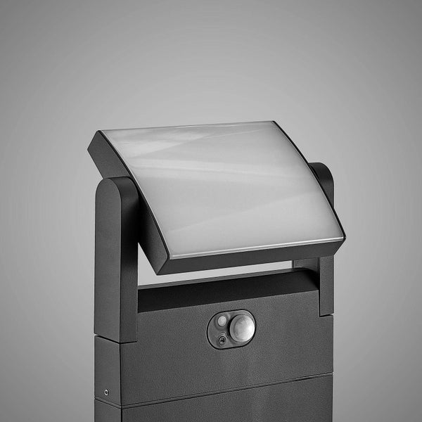 Lindby LED Solarleuchten Novalie mit Bewegungsmelder (spritzwassergeschützt (Modern) in Alu aus Aluminium (1 flammig, ) - Solarlampe Solarleuchte Garten