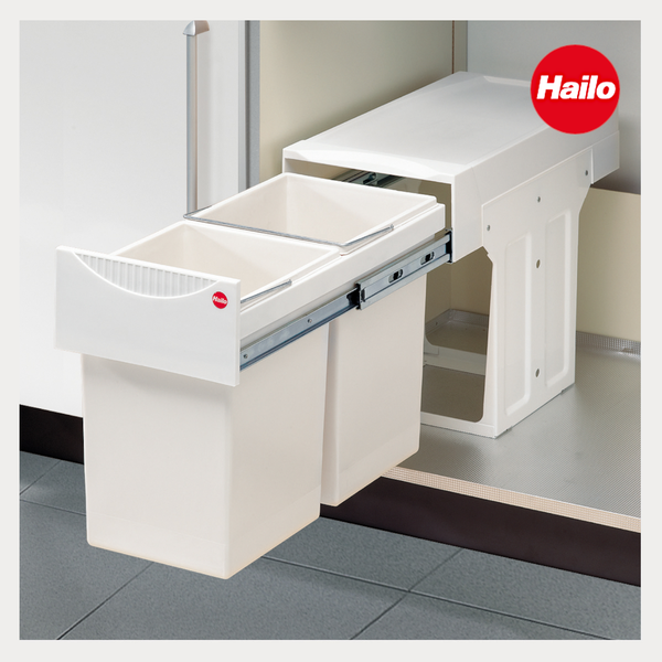 Hailo Einbau-Abfalltrennsystem für Küchenschränke mit zwei ausziehbaren Mülleimern. Hailo Logo.