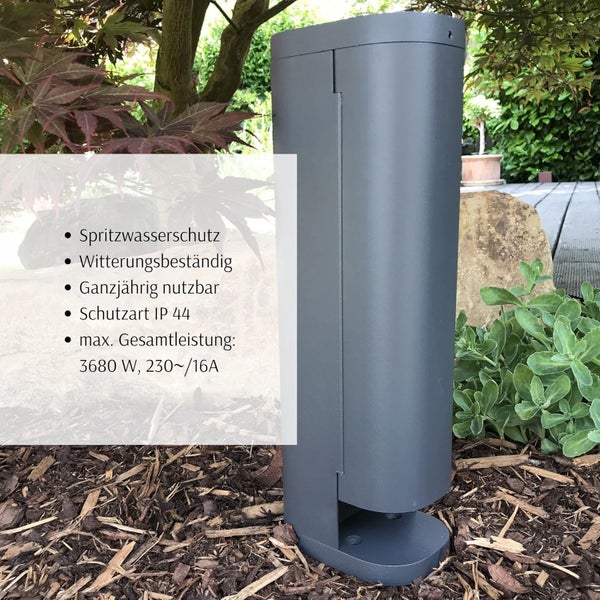Anthrazitfarbene Garten-Steckdosensäule, spritzwassergeschützt nach IP 44, wetterfest, maximale Gesamtleistung 3680 Watt.