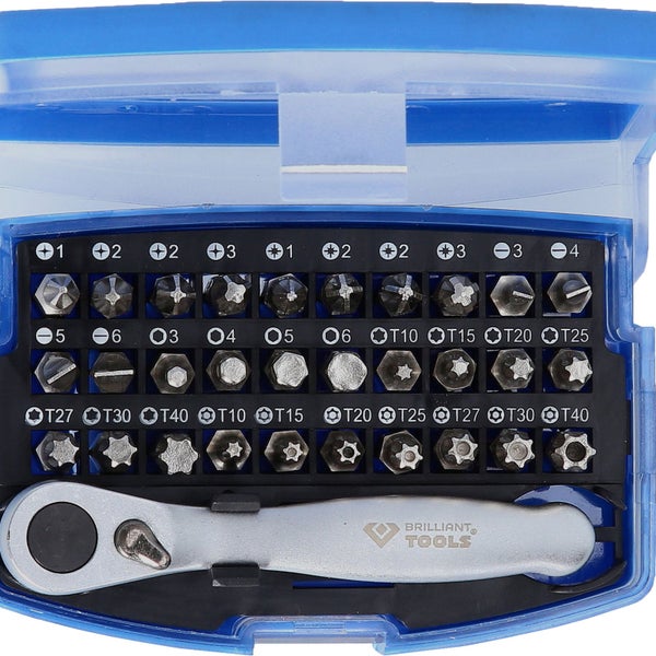 Bitset mit Ratsche und verschiedenen Schraubendreher-Bits im Kasten