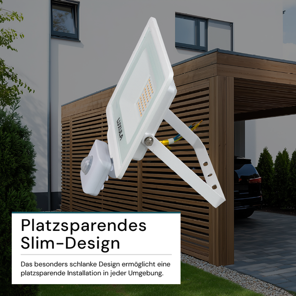 LED-Außenstrahler mit Bewegungsmelder vor Gebäude