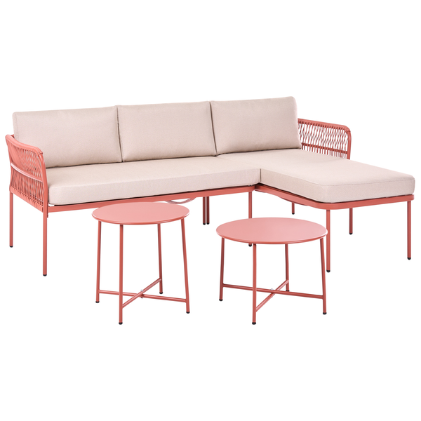 Modernes Garten-Lounge-Set bestehend aus einem L-förmigen Ecksofa mit Polstern und zwei runden Beistelltischen aus Metall und Seilgeflecht.