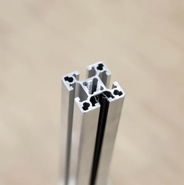 Regalwinkel aus Metall