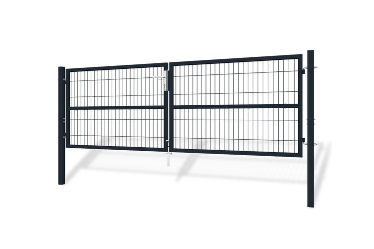 Doppelflügeltor aus Metall mit Gitterfüllung