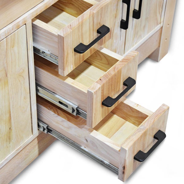 Holzkommode mit offenen Schubladen und schwarzen Griffen