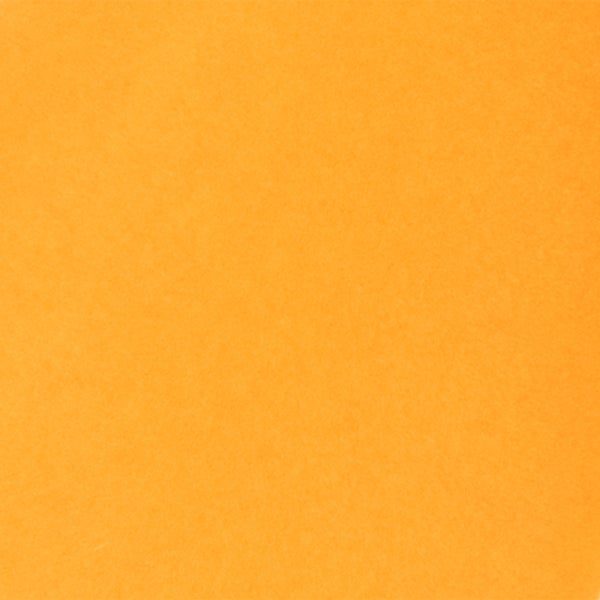 Orangefarbener Hintergrund.