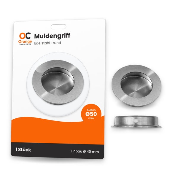 Runder Muldengriff aus Edelstahl von Orange Commerce mit 50 Millimeter Außendurchmesser und 40 Millimeter Einbaudurchmesser in einer Verpackung.