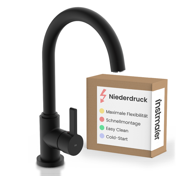 Instmaier Küchenarmatur in Schwarz mit Produktverpackung