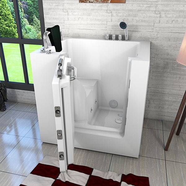 Begehbare Badewanne mit offener Tür für einfachen Zugang und komfortables Baden.
