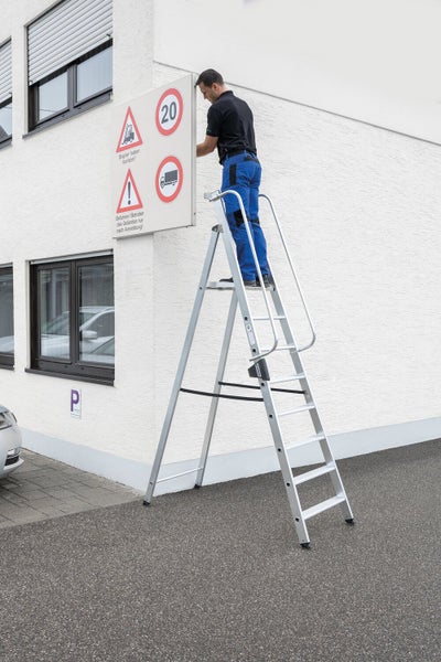 PROREGAL Plattformleiter 6 Stufen Inkl. Beidseitigem Handlauf Aluminium Nivello Leiterschuhe