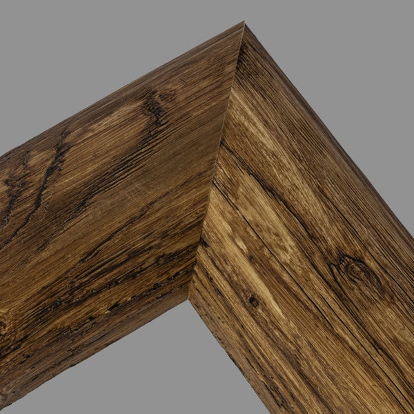 Detail einer Bilderleiste in Holzoptik