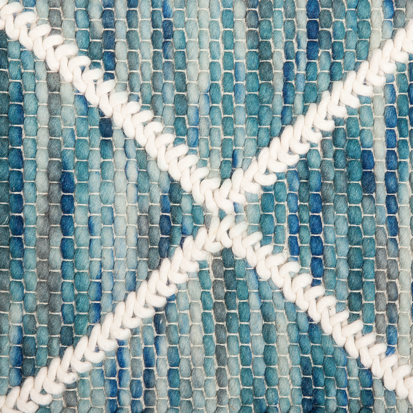 Gewebter Wollteppich in Blau mit Streifenmuster und weißer Kreuzstruktur.