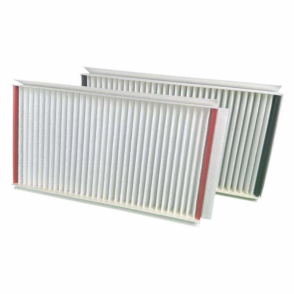 Zwei Innenraumfilter für Fahrzeuge