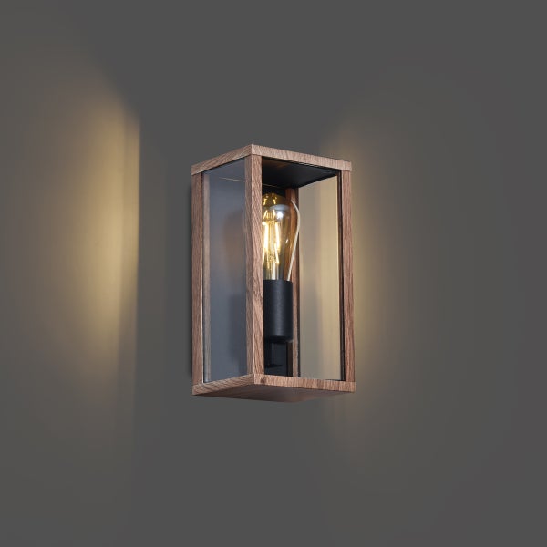 Rechteckige Wandleuchte mit Holzrahmen und Glaseinsätzen inklusive Filament-Leuchtmittel.
