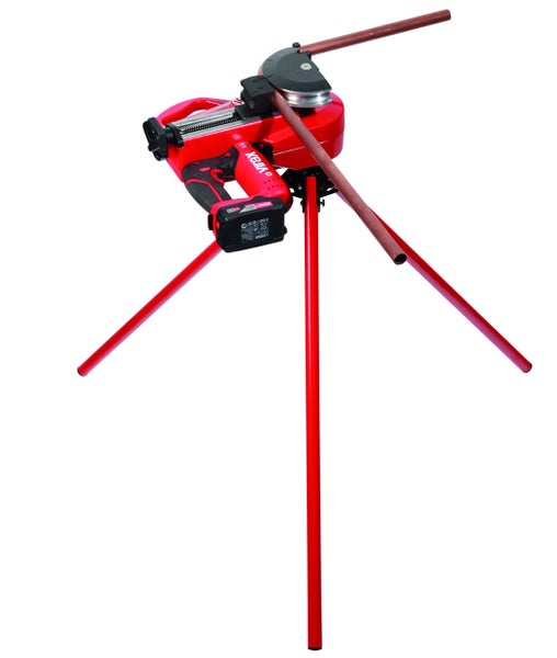 Rohrbiegegerät mit Akku und Stativ