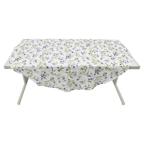 Tisch mit Olivenmuster-Tischdecke