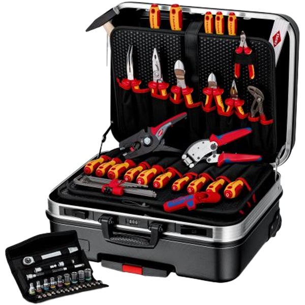 Geöffneter Werkzeugkoffer mit verschiedenen Werkzeugen