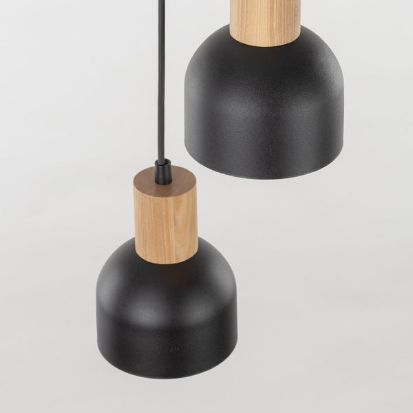 Zwei Lampen aus Holz und Metall