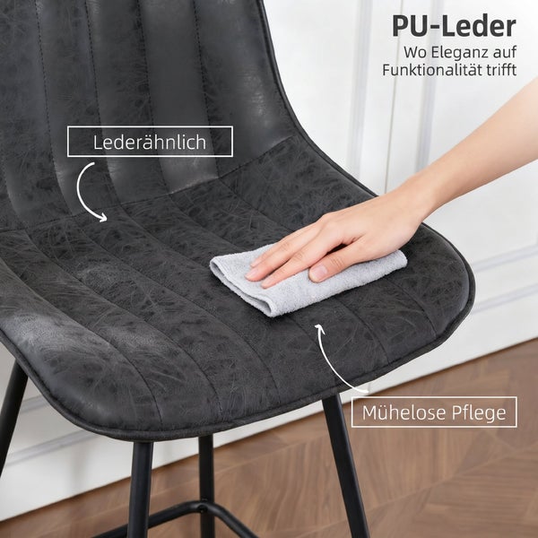 Sitzfläche eines Stuhls aus PU-Leder mit lederähnlicher Struktur, eine Hand reinigt die Oberfläche mit einem Tuch für mühelose Pflege.