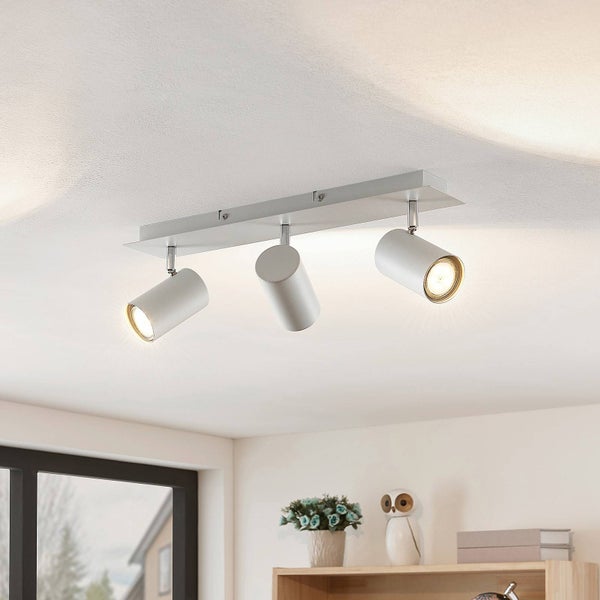 Deckenleuchte mit drei Strahlern an einer rechteckigen Halterung